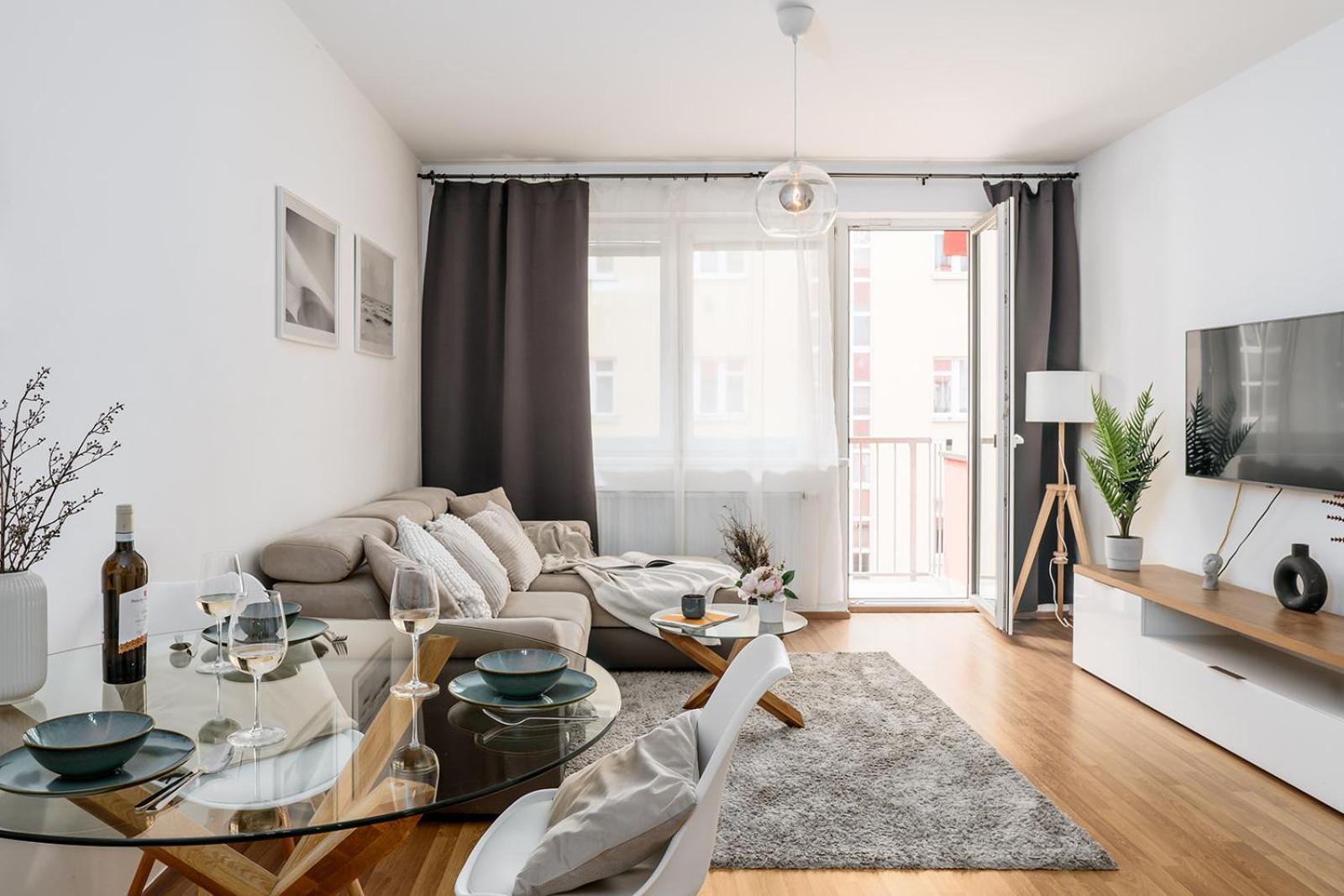 Prague Days - Bright Apartment - Balcony - Private Parking Luaran gambar